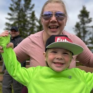 Meet your Posher, Crystal